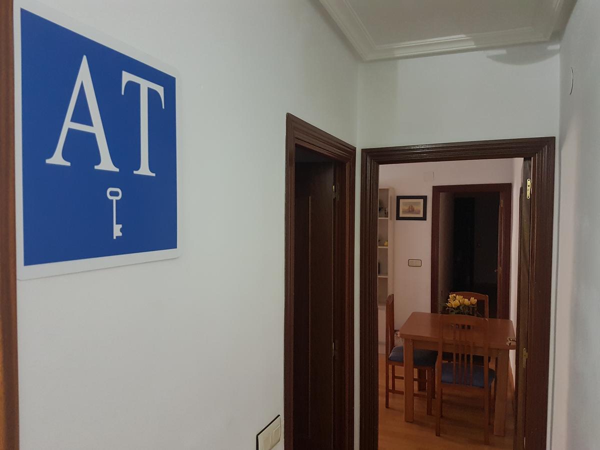 Apartamento Plasencia Illuminati Esterno foto